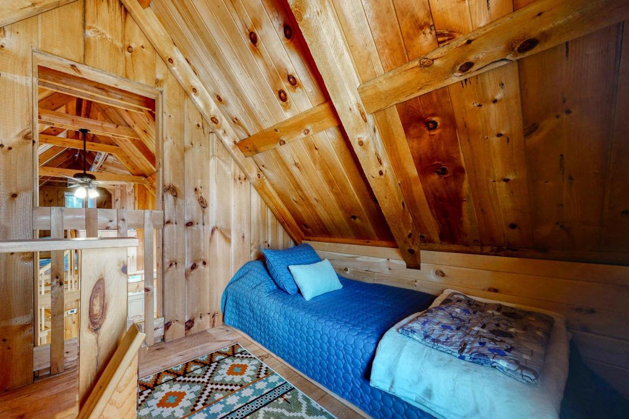 Camp Foxtrot Hotel Greenville Ngoại thất bức ảnh